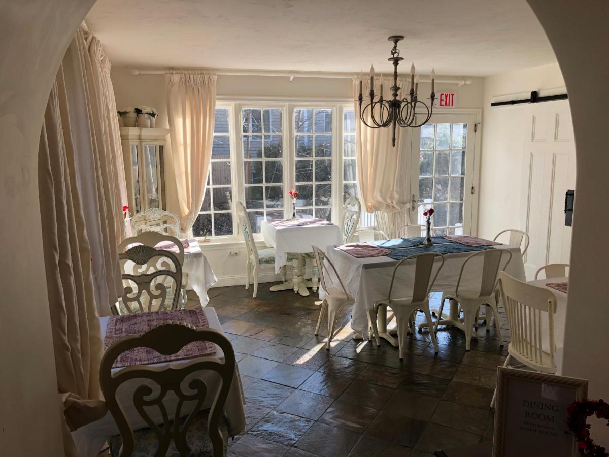 Inn Frederick William House