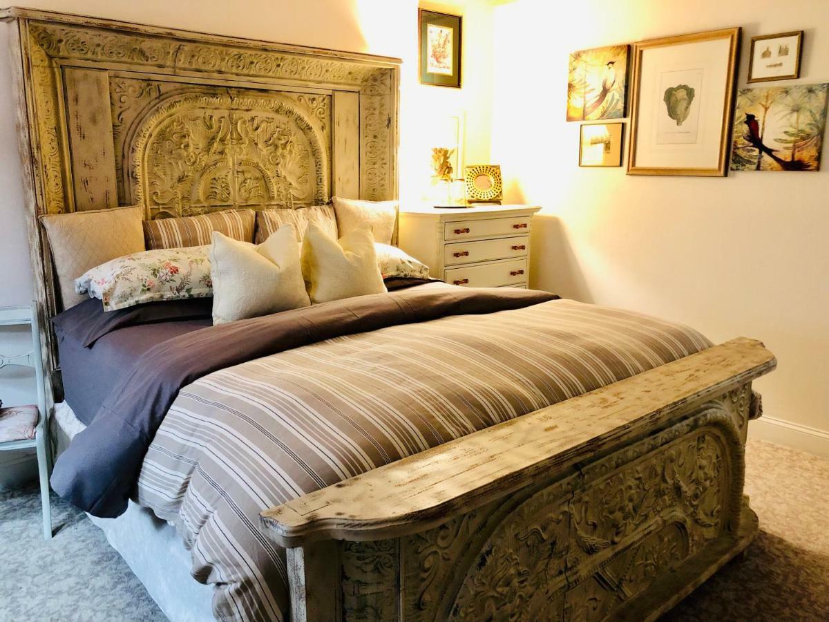 Frederick William House 4*