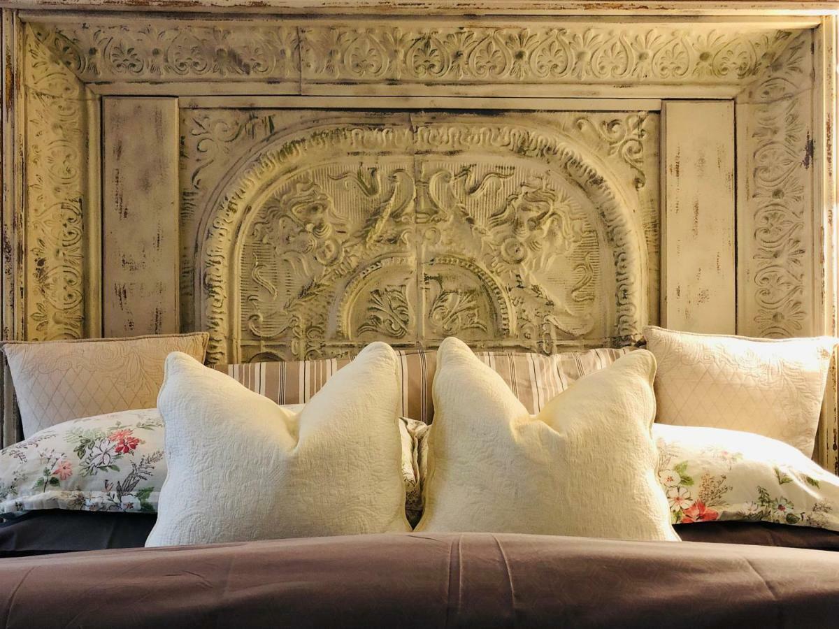 Frederick William House 4*